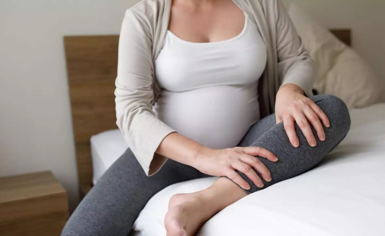 Отеки при беременности: когда это норма, а когда сигнал идти к врачу?